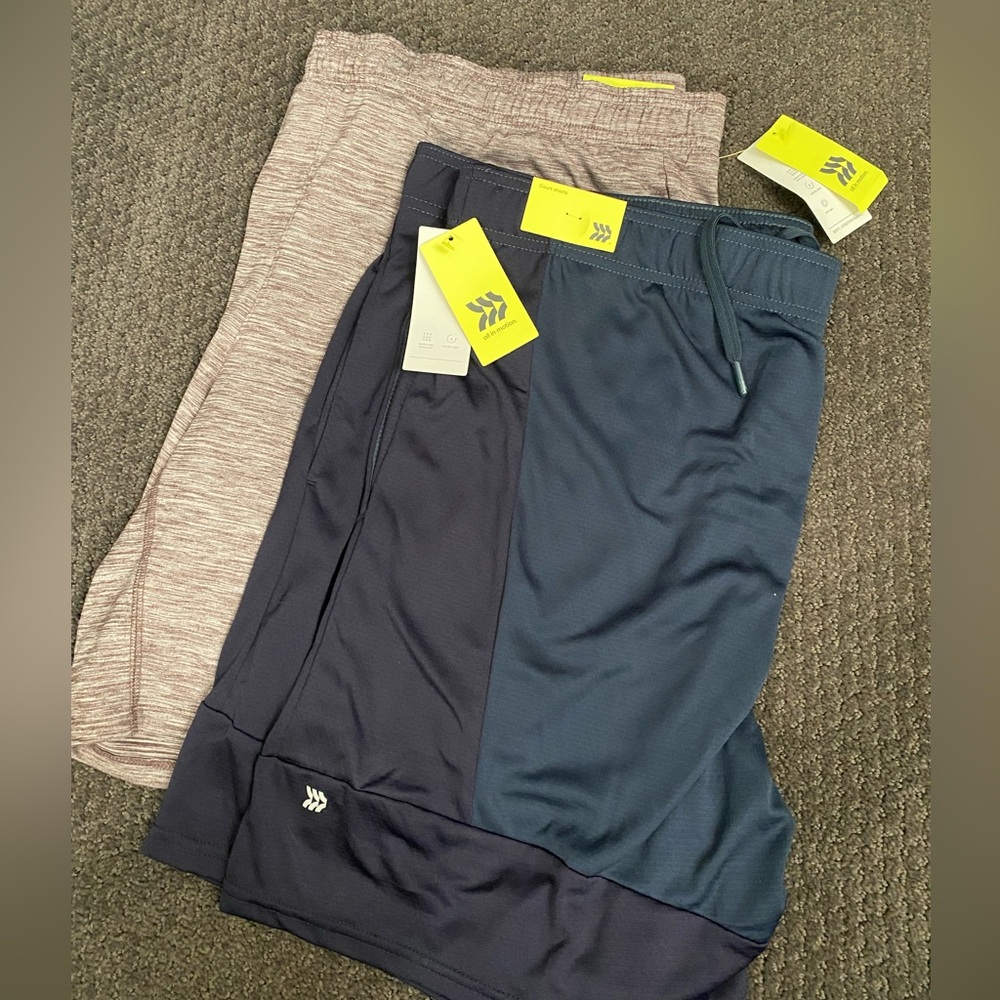 All In Motion Men’s Navy and Heather Maroon Shorts with pockets (2 pair) NWT - Picture 1 of 10